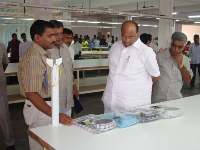 Visit of Hon. Sharad Pawar Saheb former Agriculture Minister to the Baramati Hi-Tech Textile Park